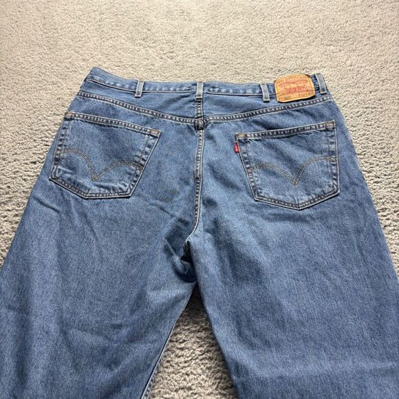Levis 550 Jeans Mens 42x30 Blue Light Wash Cotton Relaxed Tapered Denim Workwear - Picture 6 of 10